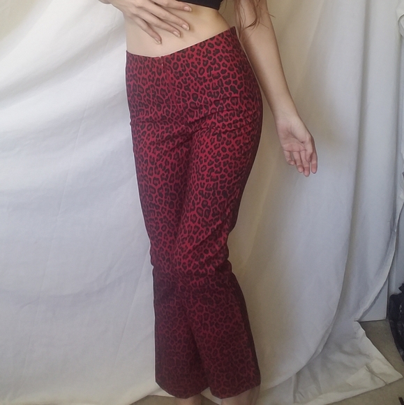 90s Red Cheatah Fitted Flare Pants - Picture 6 of 16